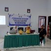 Kades Balombong Arhan,Di dampingi P3MD Kab. Majene, memberikan Sebutan Pada Acara Pembukaan Pelatihan Kapasitas Pengurus Bundes 