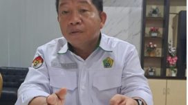 Kabid Madrasah Kanwil Kemenag Sulbar, Dr.H.Misbahuddin, Saat Ditemui Di Ruanganya