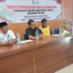 Pj. Kades  Banua Senadan, Darmawi,SE, Di Dampingi Camat Sendana, Nardi, S.Pd, Ketua BPD, Kabid Bidang Koperasi Majene Dia Acara Musdes Pemilihan Pengurus Koperasi Mera Putih Desa Banua Sendana, Minggu 11 Mei 2025 