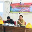 Pj. Kades Tinambung, Ahmad Saihu, SE Saat memberikan Sambutan dalam Acara Musdes Pembentukan Koperasi Merah Putih Di Aula Kantor Desa Tinambung Senin 28 April 2025