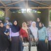 Pj. Kades Tallu Banya Utara, Rosmini Bersama Bidan Desa dan Kader Posyandu Menyambangi  Sala Satu Poyandu Kamis 8/05/2025.