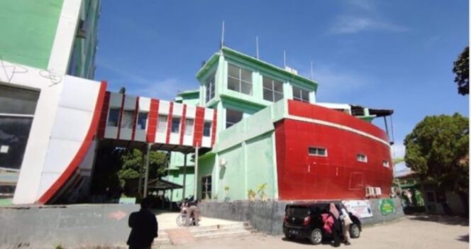 
					RSUD 2 Oleng  Kini Akan Bangkit, Dengan Hadir Dirut Baru yang Memiliki Pisioner dan Semangat. 