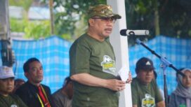 Bupati Majene, Dr.H.Andi Ahcmad Syukri, SE. MM Kebuka Secara Resmi Turnamen Sepak Bola Dandim Cup 2025 Di Lapangan Betteng Pamboang Minggu  1 Mei 2025.