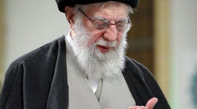 Ali Khamenei Pemimpin Sipertual Revolusi Islam IRAN.