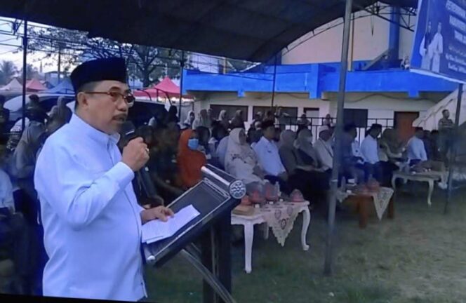 
					Bupati Majene, Dr. H. Andi Achmad Syukri  Tamalele, SE.MM Memberikan Sambutan Pada Penempatan Jemaaa Haji Koloter 10 Kab. Majene. Dengan Penuh Rasa Syukur dan Bahagia. Rabu 18 Juni 2025