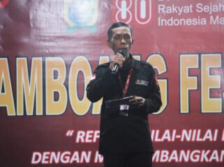 Muhammad Yasin Ketua PHRN Pamboang Meberikan Sambutan Pada Malam Pboang Pestival Di Lapangan Banteng.. 