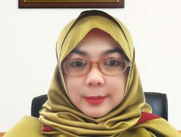 dr. Yupie. M Dirut RSUD Majene. 