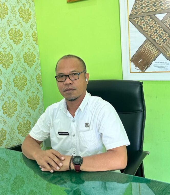 
					Kepala UPTD Puskesmas Pamboang Muh. Taslim Jangan, S.Kep. Ns