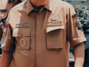Bupati Majene, Dr.H.A.Achmad Syukri, SE. MM. 